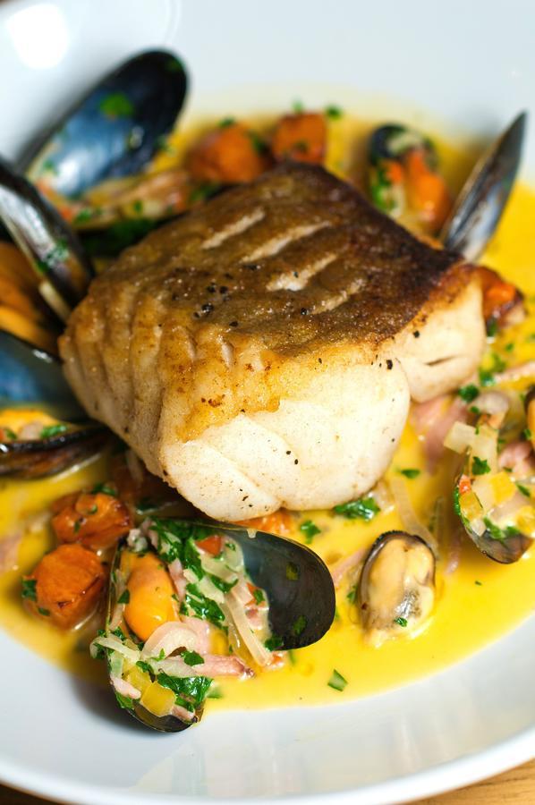 The Fenwick Steak & Seafood Pub Hotel Claughton Ngoại thất bức ảnh